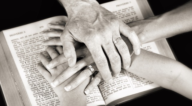 4 Benefits of Reading the Bible Daily with Your Wife